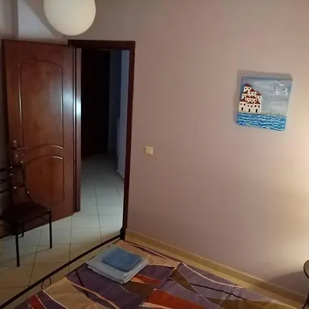 Kiatonisi Apartment *